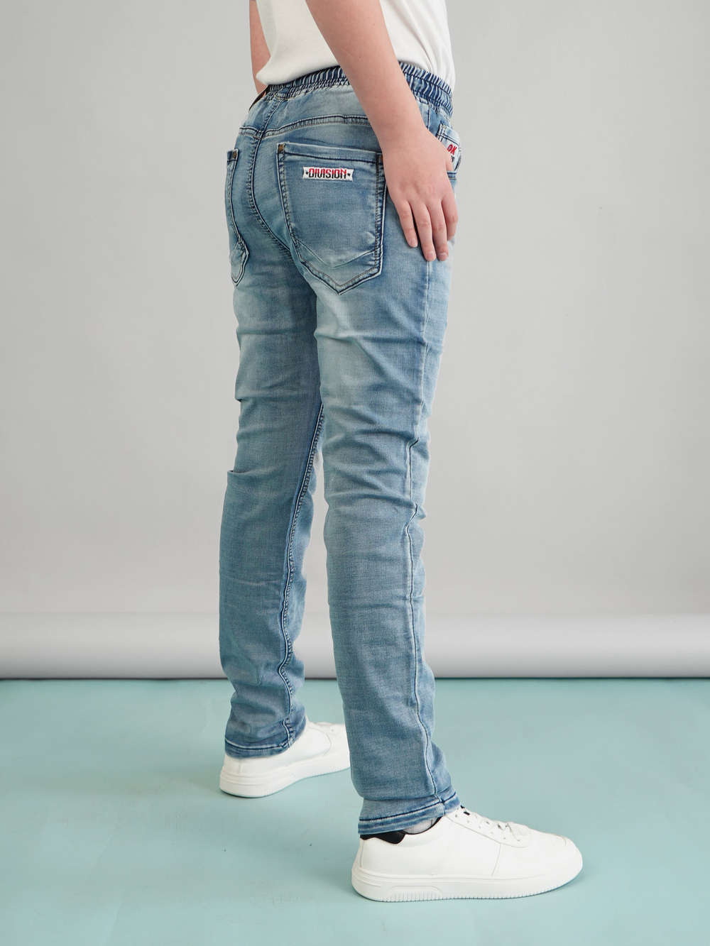 Стрейчеві джинси