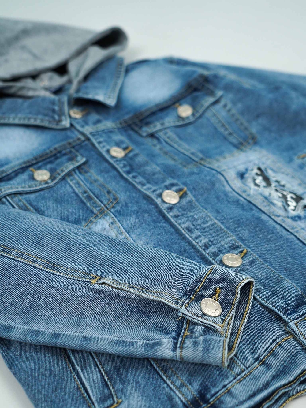 Джинсова куртка для хлопчиків