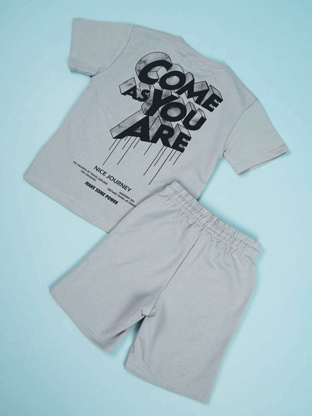 Літній костюм для хлопчика