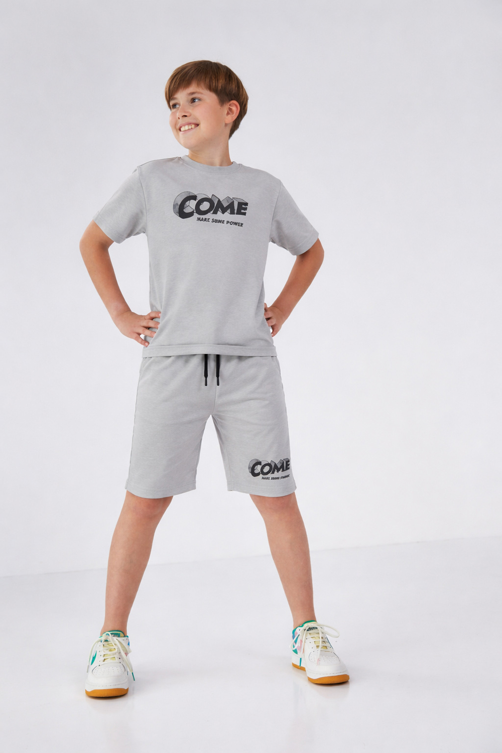 Літній костюм для хлопчика