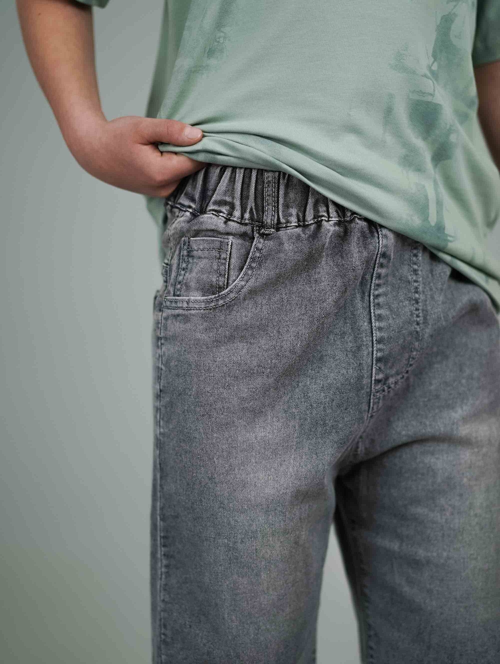 Стильні літні шорти з деніму з ефектом потертості