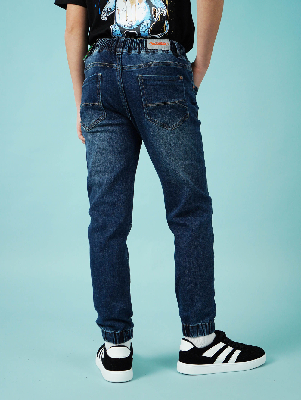 Темно-сині джогери