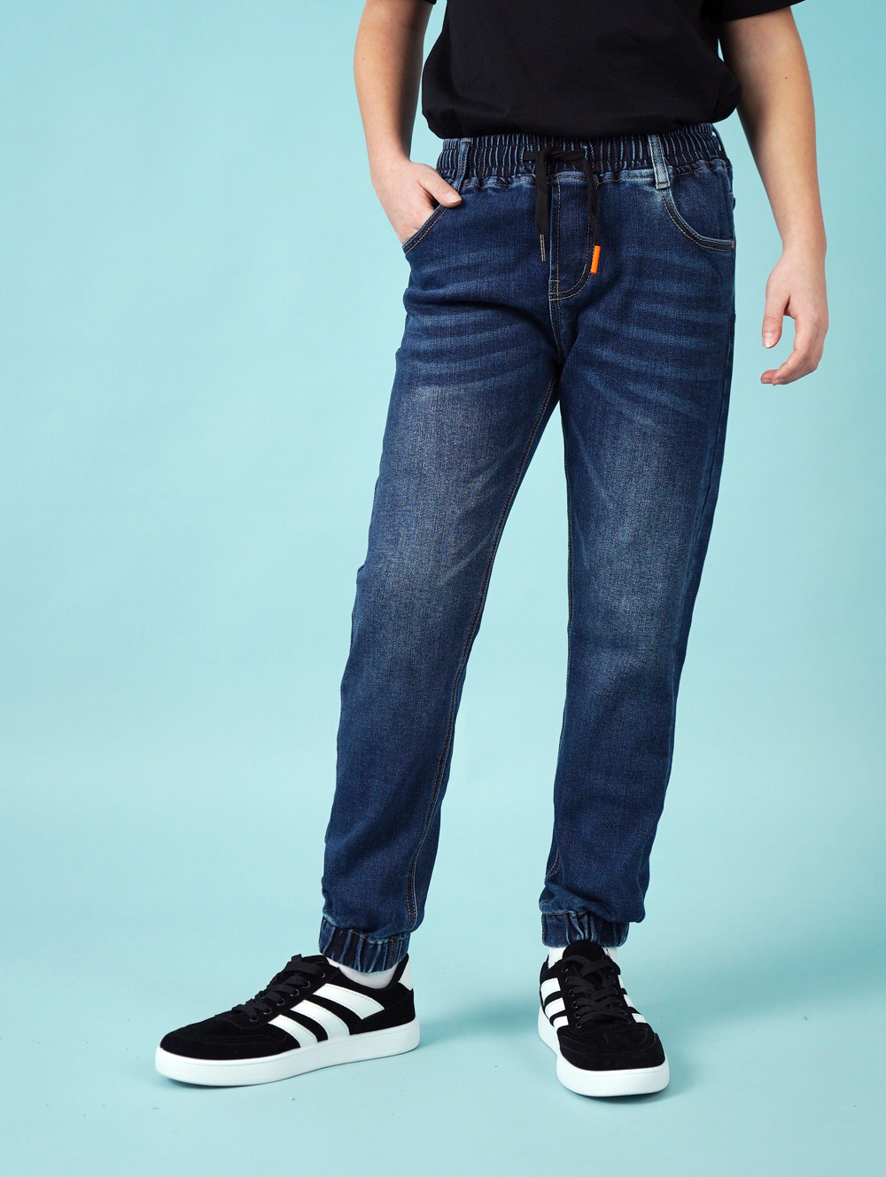 Темно-сині джогери